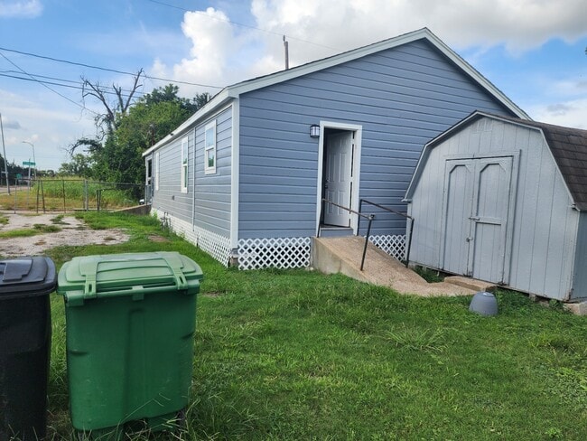 property at 4204 Tiffin St