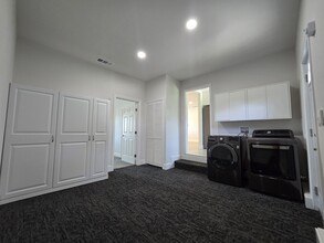 4970 Jackson St in North Highlands, CA - Foto de edificio - Building Photo