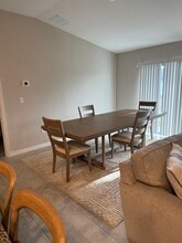 10359 Scarlet Skimmer Dr in Riverview, FL - Building Photo - Building Photo