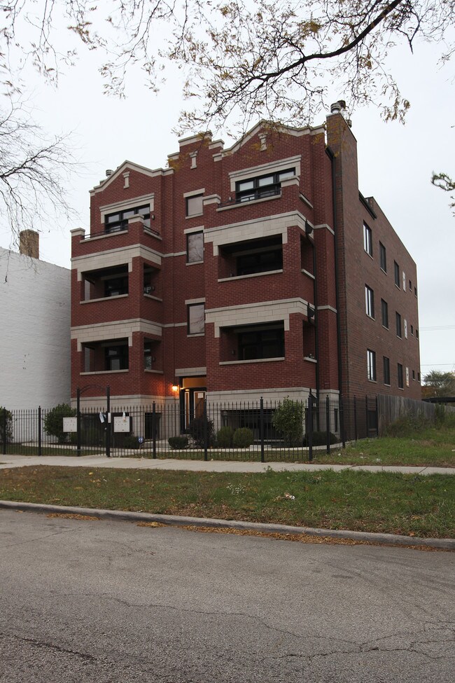 4041 S Michigan Ave in Chicago, IL - Foto de edificio - Building Photo