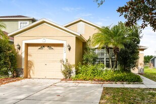 10704 Navigation Dr in Riverview, FL - Building Photo