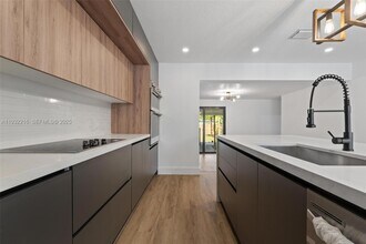 1516 SW 30th Terrace in Fort Lauderdale, FL - Building Photo - Building Photo