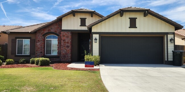 9103 Bolero Ave