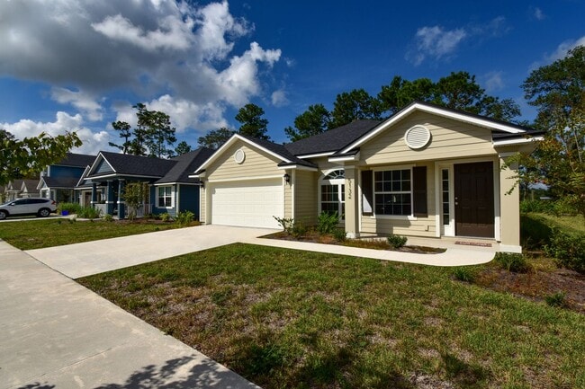 5132 NW 83rd Pl in Gainesville, FL - Building Photo - Building Photo