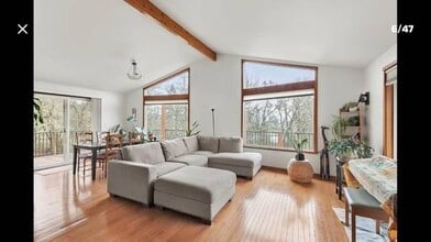 498 NW Scenic Dr in Grants Pass, OR - Building Photo - Building Photo