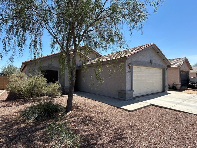 property at 12521 W Myer Ln