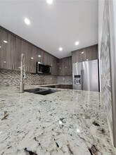 7101 Byron Ave in Miami Beach, FL - Building Photo - Building Photo