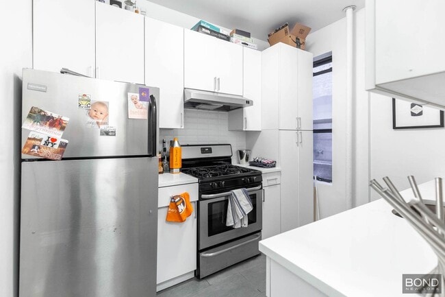 property at 107 E 88th St