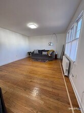 21 Roosevelt St in Hamden, CT - Building Photo - Building Photo