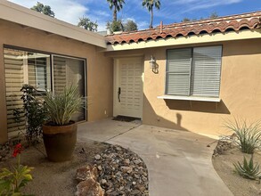 412 Sierra Madre S in Palm Desert, CA - Building Photo - Building Photo