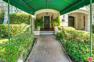 1416 Havenhurst Dr in West Hollywood, CA - Building Photo - Building Photo