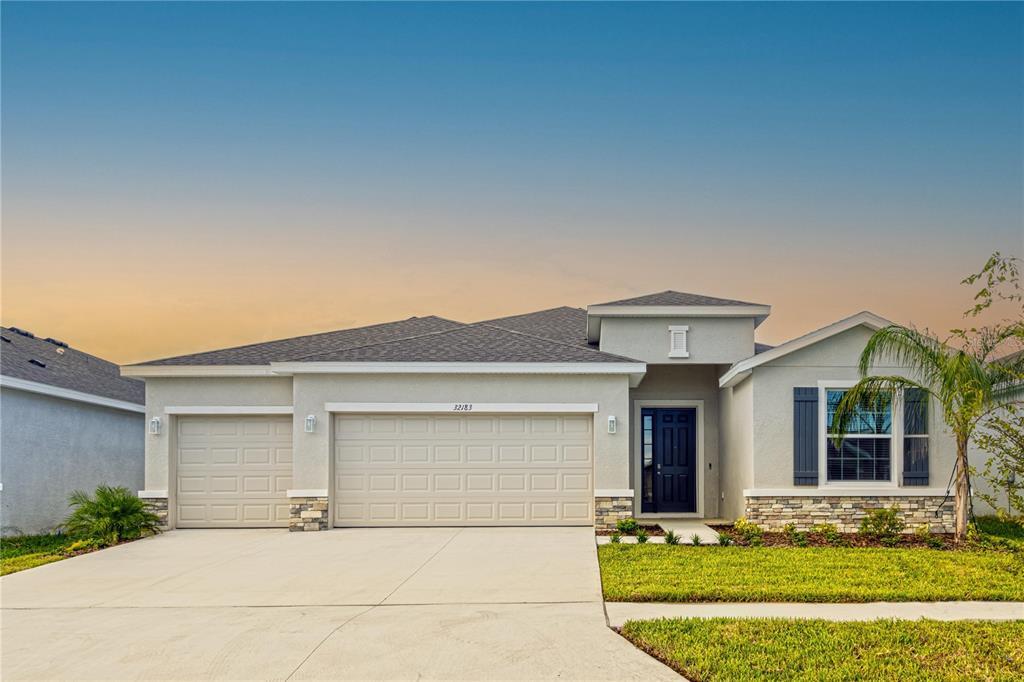 32183 Conchshell Sail St in Wesley Chapel, FL - Foto de edificio