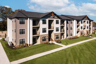 The Sullivan in Lake St. Louis, MO - Foto de edificio - Building Photo