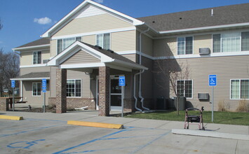 Buffalo Ridge Apartments in Worthington, MN - Building Photo - Building Photo