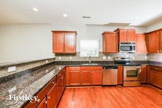 1593 Abbey Park Ct in Kernersville, NC - Building Photo - Building Photo