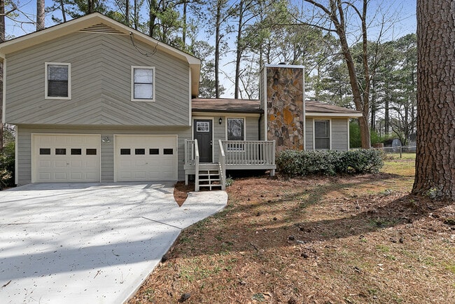 614 Mephisto Cir