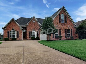 8183 White Wing Cove W in Arlington, TN - Building Photo