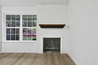 12527 Wellington Park Dr in Houston, TX - Building Photo - Building Photo