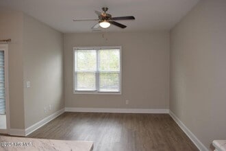 311 S Stingray Ln in Sneads Ferry, NC - Building Photo - Building Photo