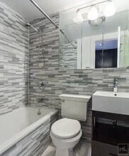 East 7th Street in New York, NY - Building Photo - Building Photo