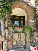 1817 Ivar Ave in Los Angeles, CA - Building Photo