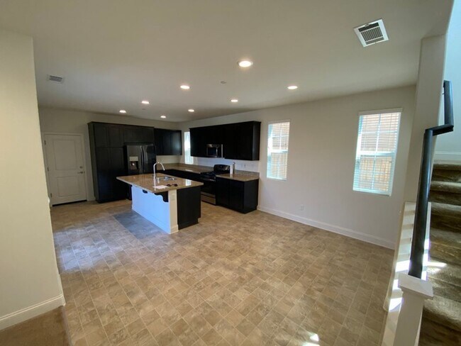 1824 Blue Sage Ln in Santa Maria, CA - Building Photo - Building Photo