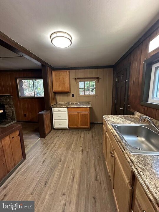8311 Haire St in Manassas, VA - Building Photo