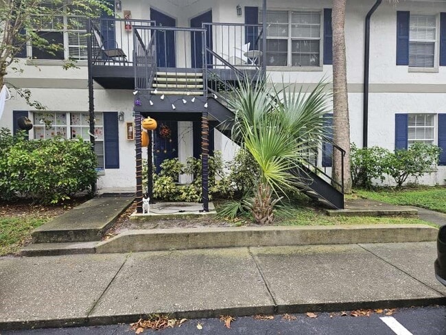 property at 3651 N Goldenrod Rd