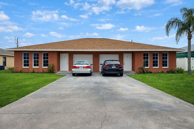 property at 633 SE 12th Ct