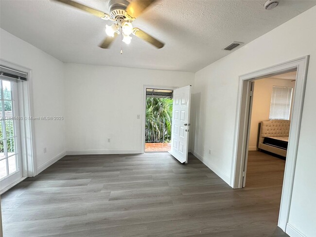 312 SW 32nd Ave in Miami, FL - Building Photo - Building Photo