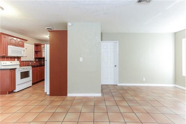 2301 N 62nd Ave in Hollywood, FL - Building Photo - Building Photo