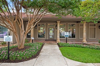 Waters Edge Apartment Homes in Georgetown, TX - Building Photo - Building Photo