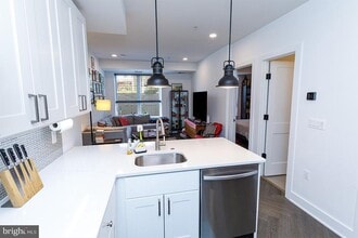 1001 Bryant St NE in Washington, DC - Building Photo - Building Photo