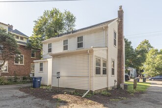 909 E Ann St in Ann Arbor, MI - Building Photo - Building Photo