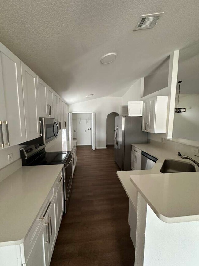 703 Flagstone St in Haines City, FL - Building Photo - Building Photo