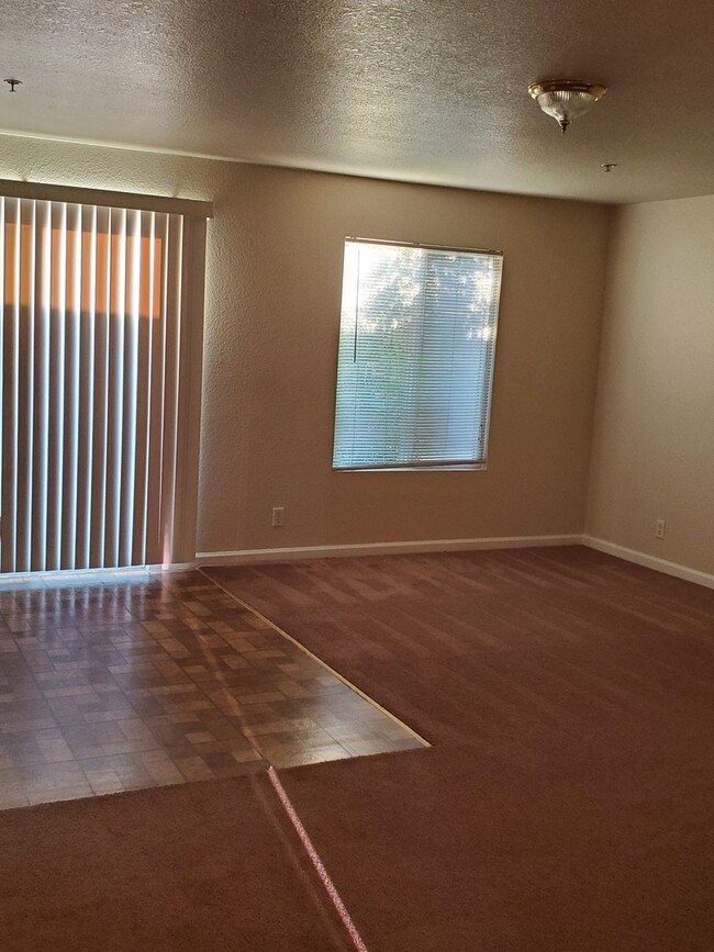 2840 Stanislaus St in Riverbank, CA - Building Photo - Building Photo