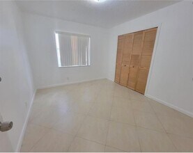 8071 NW 44th Ct in Coral Springs, FL - Building Photo - Building Photo