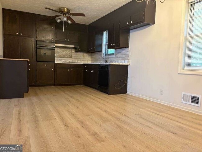 2954 Ann Marie Ln in Rex, GA - Building Photo - Building Photo