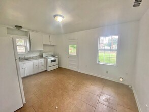 3012 1st St in Lubbock, TX - Building Photo - Building Photo