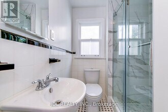 50 Newton Dr in Toronto, ON - Building Photo - Building Photo