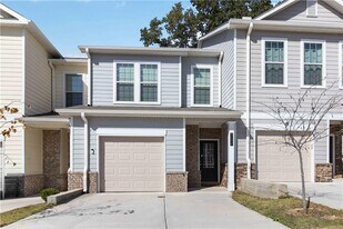 3437 Sumersbe court in College Park, GA - Building Photo