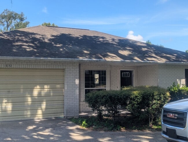 property at 1830 FL-19