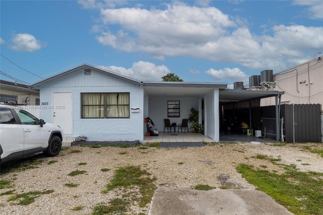 property at 3925 SW 88th Pl