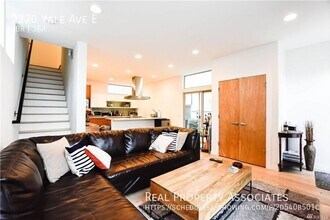 2220 Yale Ave. E. in Seattle, WA - Building Photo - Building Photo