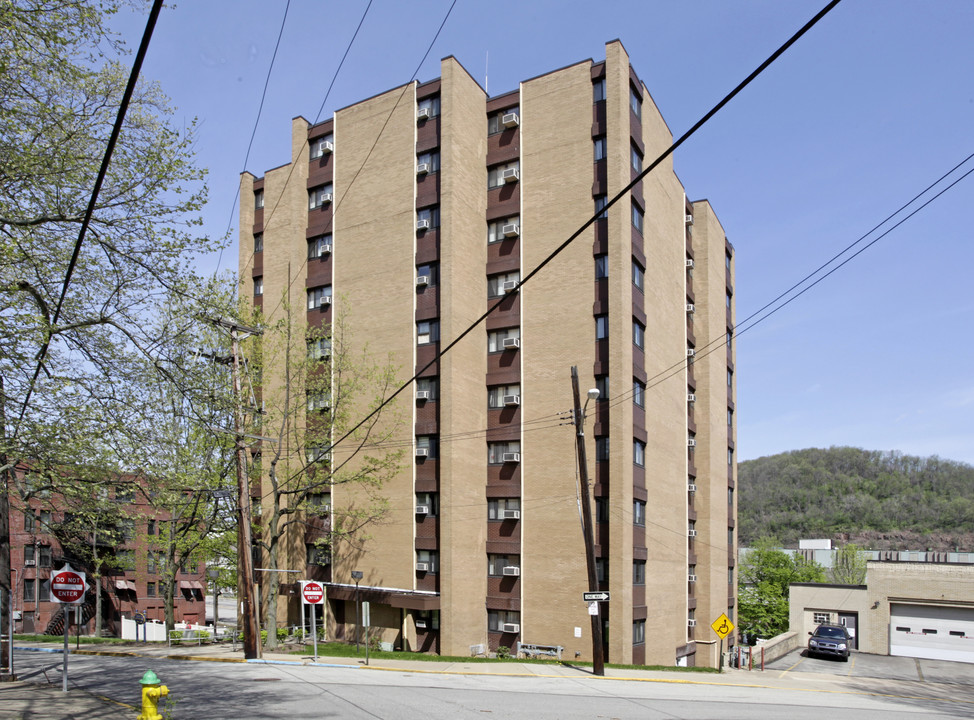 Wilmerding Apartments in Wilmerding, PA - Foto de edificio