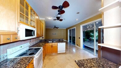 1801 NW 49th Ave in Coconut Creek, FL - Building Photo - Building Photo