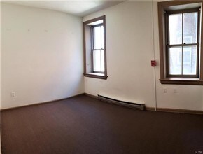 639 Walnut St-Unit -1 in Easton, PA - Foto de edificio - Building Photo
