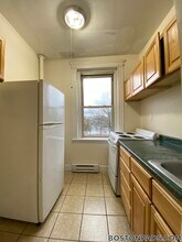 55 Park Dr, Unit 18 in Boston, MA - Foto de edificio - Building Photo