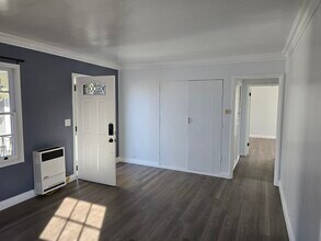 116 S Kenmore Ave in Los Angeles, CA - Building Photo - Building Photo
