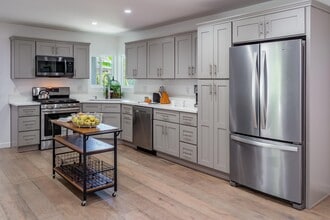 2430 Borton Dr in Santa Barbara, CA - Building Photo - Building Photo